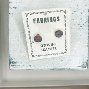 4974. Brown Vintage Leather Stud Earrings